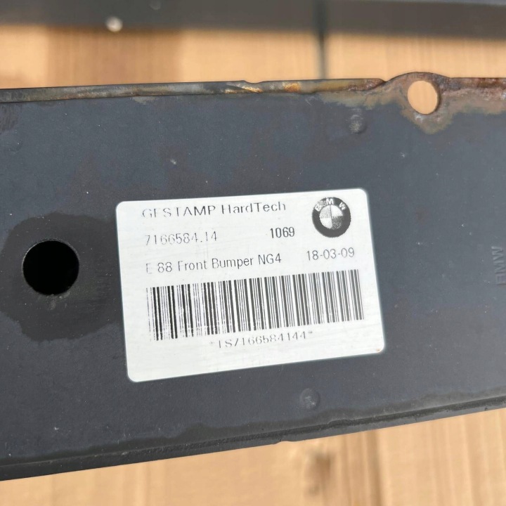 BMW 1 E81 E87 POUTRE RENFORCEMENT AVANT PARE-CHOCS AVANT 7166584