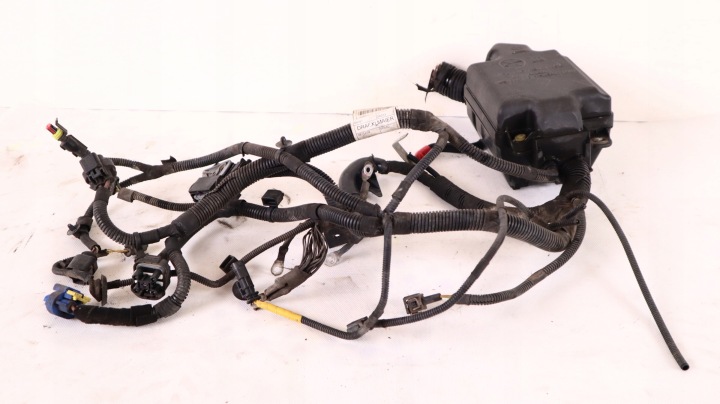 FIAT 500L 1.3 MTJ BOÎTE FUSIBLES 51867698, 518844000