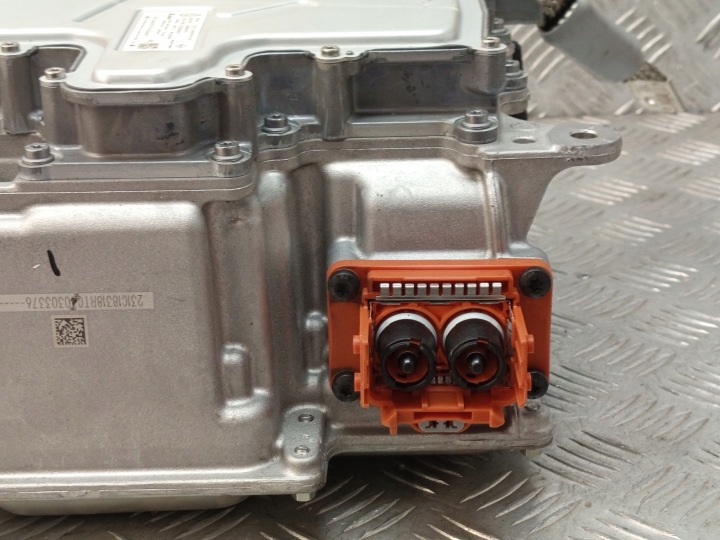 RENAULT CLIO V MODULE CONVERTISSEUR LADOWARKI BATTERIES 291A15636R