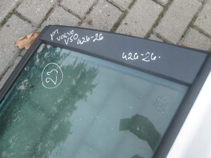 PORTES ARRIÈRE ARRIÈRE GAUCHE DROIT VOLVO V50 2004-12 PEINTURE 426-26 BON ÉTAT