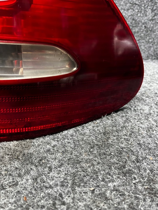 PHARE DROITE ARRIÈRE ARRIÈRE MERCEDES W211 A1685403647