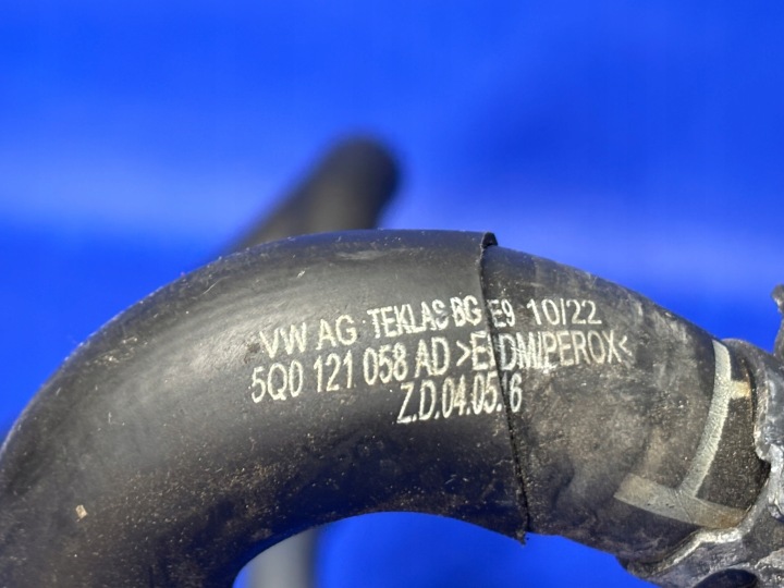 FIL TUYAU TUYAU EAU AUDI A3 8Y ENSEMBLE 5Q0121070BT 5Q0121058AC OEM