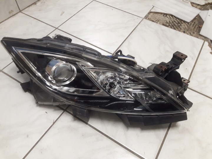 MAZDA 6 GH 2007-2010 PHARE DROITE BI XÉNON COMPLÈTE EUROPE PARFAITE COMME NEUF