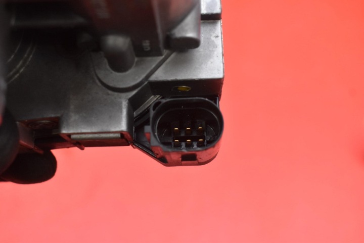 PAPILLON DES GAZ 55192787 44SMF9/B FIAT LINEA 1.4 8V 77 KM 06-12