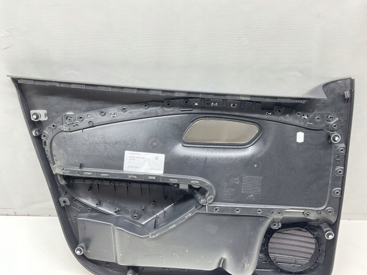 COLLECTEUR GARNITURE PORTES DROIT AVANT VW POLO VI 6C 6C4867012A