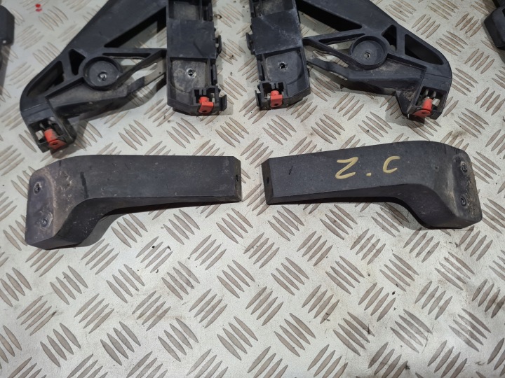 GLISSIÈRE ARRIÈRE PARE-CHOCS GAUCHE DROIT OPEL ZAFIRA C