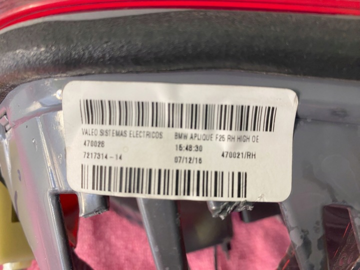 BMW X3 F25 PHARE DROITE ARRIÈRE DANS COUVERCLE DE COFFRE ORIGINALE LED FONCTIONNELLES 8493054 OEM