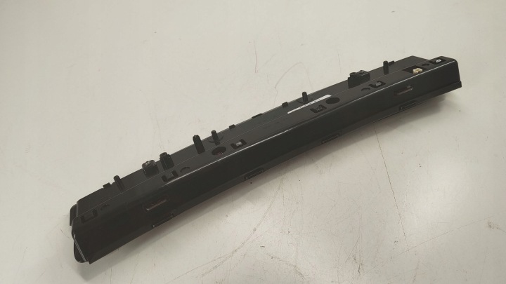 TROISIÈME LANTERNE STOP ARRIÈRE TESLA MODÈLE 3 107740500D