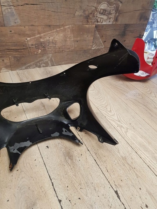 CASQUETTE DÉFLECTEUR D'AIR APRILIA RS125 102614