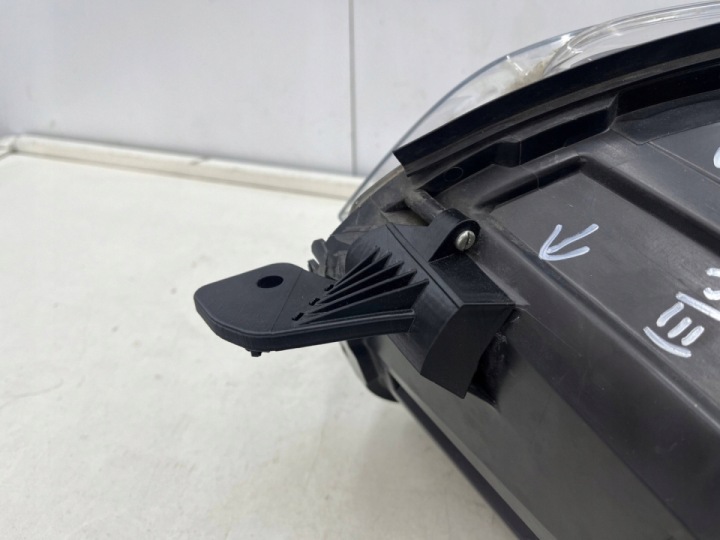 PHARE PROJECTEUR CITROEN JUMPY SPACETOURER SCUDO VIVARO C 16R.- DROIT AVANT