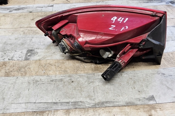 PHARE DROITE ARRIÈRE AUDI A5 (8T3) 8T0945096A 3.2L GASOLINE 195KW 2008