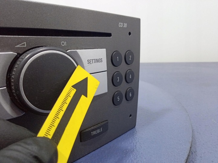 OPEL MERIVA A RADIO CD D'USINE OEM CD30 13190853