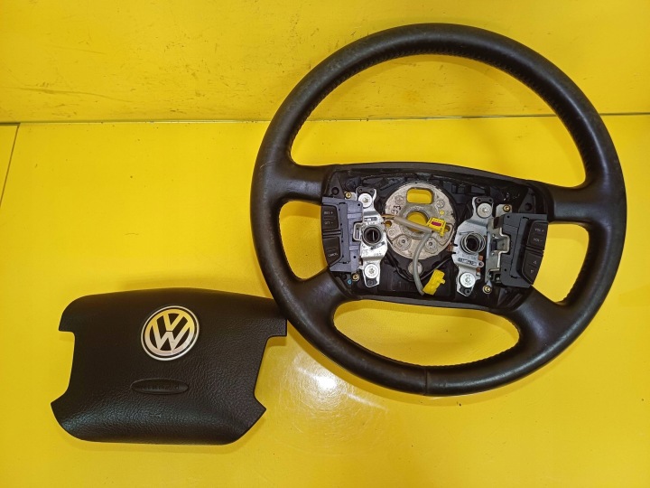 VOLANT CUIR AVEC COUSSIN VW BORA MULTIFONCTION 1J0419091 NR93
