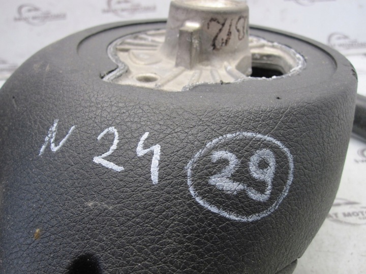 BMW F20 12R VOLANT CUIR 62558001D