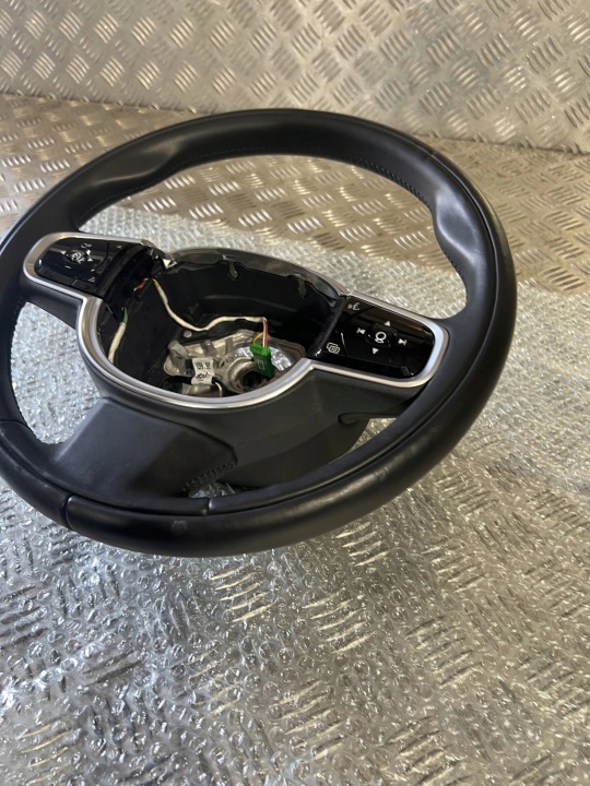 VOLVO XC90 VOLANT 31407817