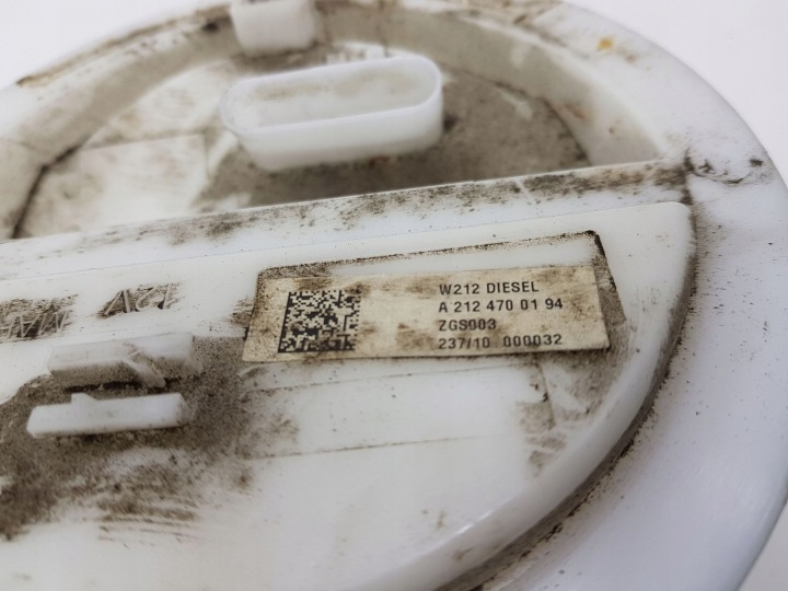 MERCEDES-BENZ E W212 POMPE CARBURANTS 2010 A2124700194