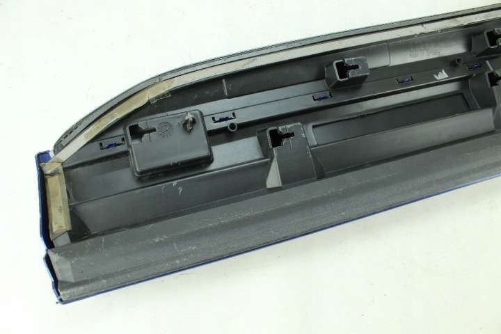 MOULURE PORTES DROITE AVANT AUDI Q7 4M0 4M0853960B
