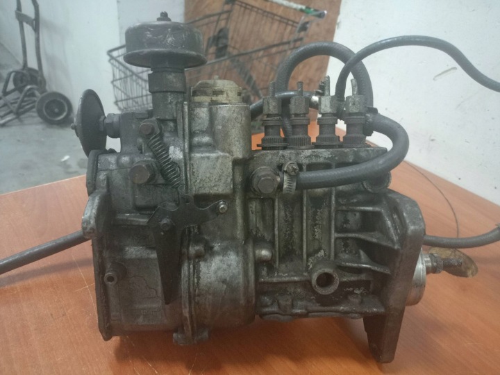 POMPE INJECTION MERCEDES 2.3D 0400074905
