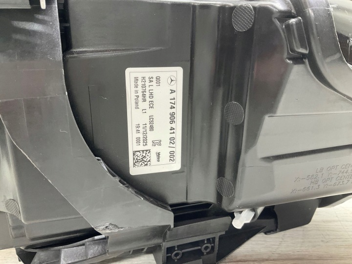 PROJECTEUR ENSEMBLE MERCEDES-BENZ CLA C174 C178 A1749064102