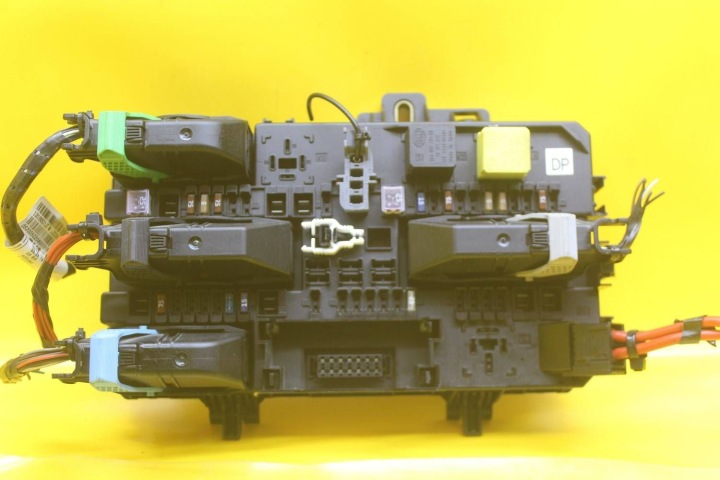BOÎTE FUSIBLES FUSIBLE OPEL ASTRA III H 1.6 16V 5DK008669 13181278 DP
