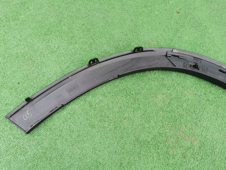 MOULURE SUR AILE DROITE AVANT AVANT MERCEDES GLB W247 AMG A2478858002
