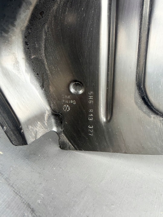 VW GOLF VIII HAYON 20- 5H4 5H6 BRODERIE GAUCHE AILE GAUCHE ARRIÈRE NOUVEAU
