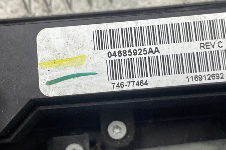 PANNEAU STREROWANIA CLIMATISATION CHRYSLER VOYAGER IV (RG, RS) 05005003AD 2.5L