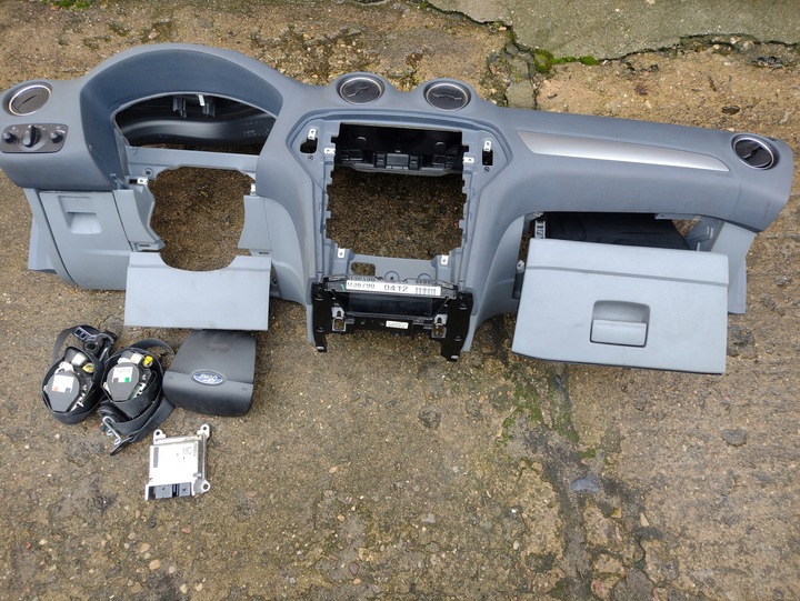 FORD MONDEO MK4 DASH PANEL DISTRIBUTION CONSOLE SET 