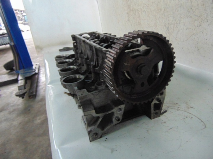 CYLINDER HEAD ENGINE FORD FIESTA MKV FACELIFT 1,4TDCI/68KM photo 3 - milautoparts-fr.ukrlive.com