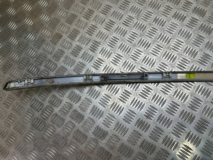 MOULURE TOITS DROITE BMW 1 F20 F21 2013 7240686 ALPINWEISS III (300)