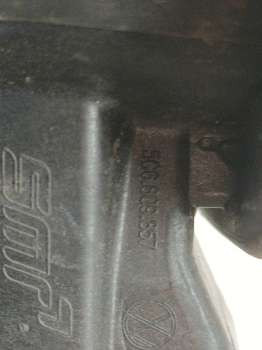 CLAPET GOULOTTE DE REMPLISSAGE CARBURANTS LD5L 5C6809857 VW VOLKSWAGEN JETTA VI (2010-