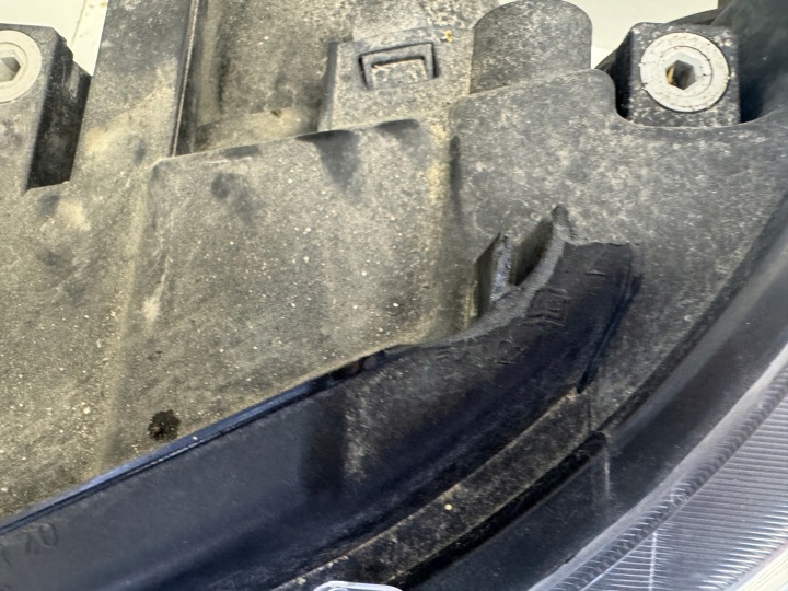 LAND ROVER FREELANDER II PHARE GAUCHE AVANT 6H52-13W030-BC
