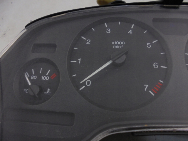 OPEL ASTRA G 2 II COMPTEUR TABLEAU DE BORD 1.6B 09228746DT