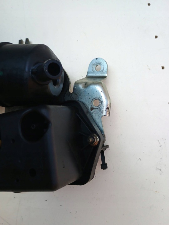OPEL ZAFIRA B 2005 PODCISNIENIOWY RÉSERVOIR AIR