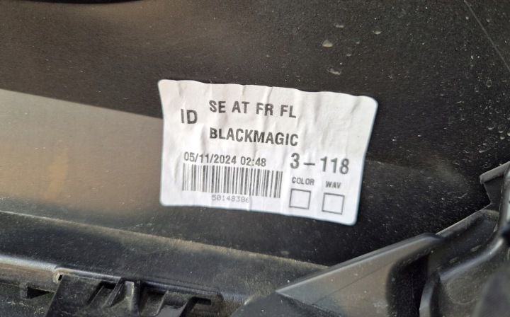 PARE-CHOCS SEAT ATECA LIFT DANS COULEUR LC9Z PDCX6 CAMÉRA SANS COLORATION COMPLET