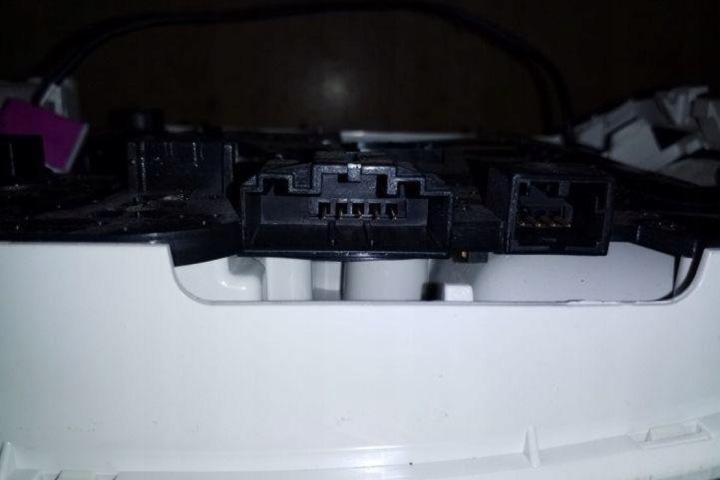 ÉCLAIRAGE INTERNE AUDI A5 CABRIO (8F7) 8T0947135B 2.7L DIESEL 140KW