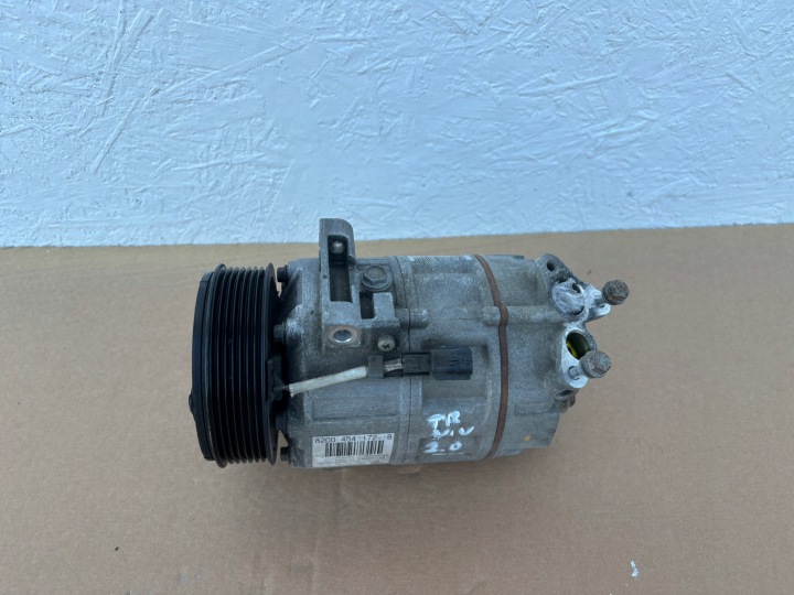 POMPE SPRERZARKA CLIMATISATION TRAFIC VIVARO I 8200454172