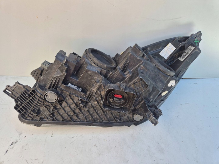 FORD KUGA MK2 USA LIFT ENDOMMAGÉE PHARE AVANT DROITE XÉNON GV41-13D154EE
