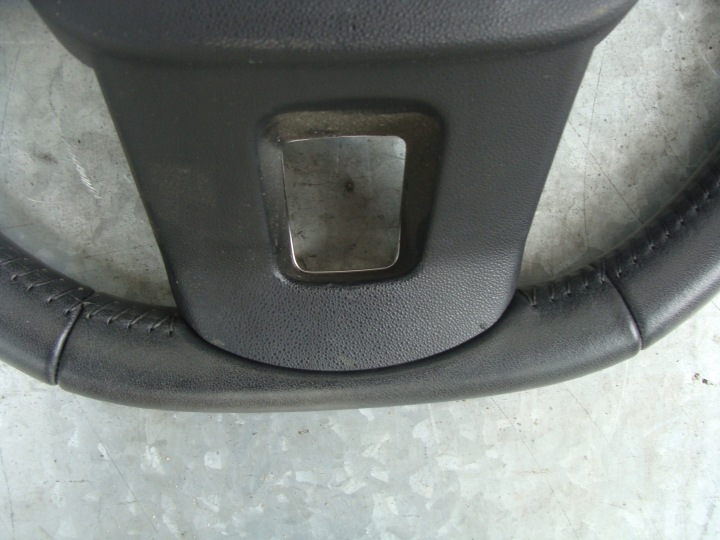 VOLANT MULTIFONCTION EUROPE C5 AIRCROSS LIFT 98223644ZD 34268801B