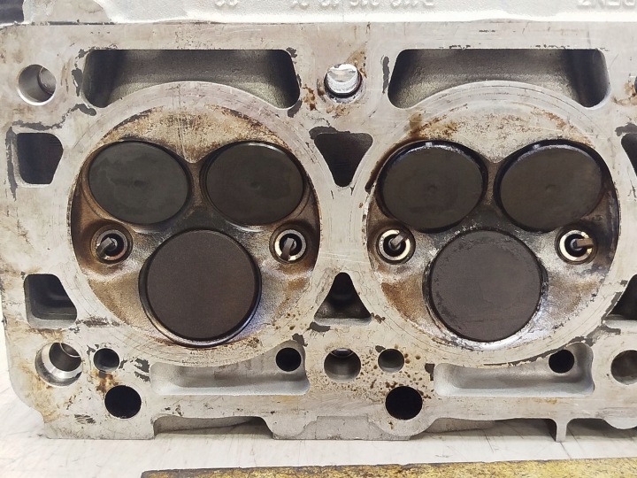 CULASSE MOTEUR MERCEDES-BENZ R1120161201 2.6 V6 112913