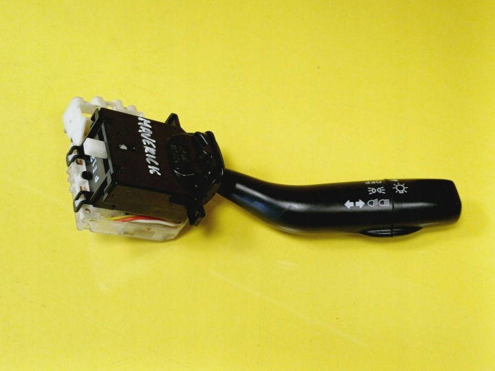 MANETTE COMMUTATEUR CLIGNOTANTS FORD MAVERICK 17A089D NR513