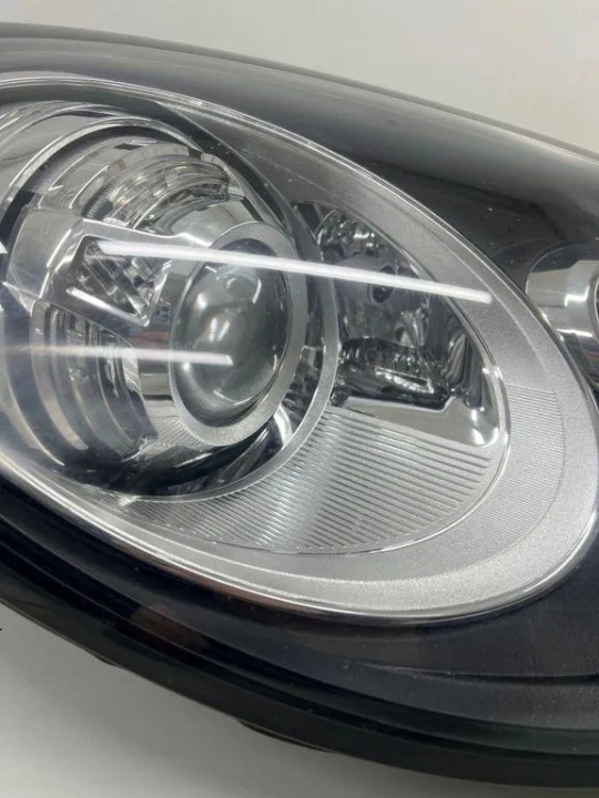 PHARE DROITE AVANT PORSCHE PANAMERA (970) 97063107074 3.0L HYBRID 245KW