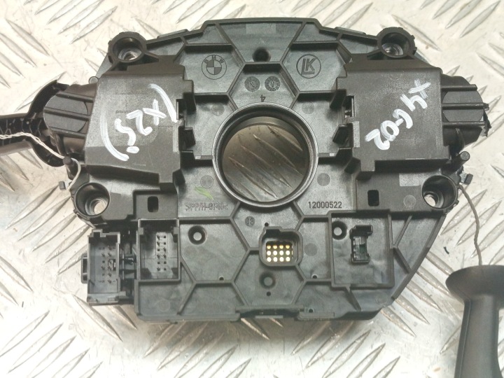 BMW G11 G12 G26 G30 G42 PRZELAZCNIK COMPOSITE MANETTES ARAIGNÉE 5A32036