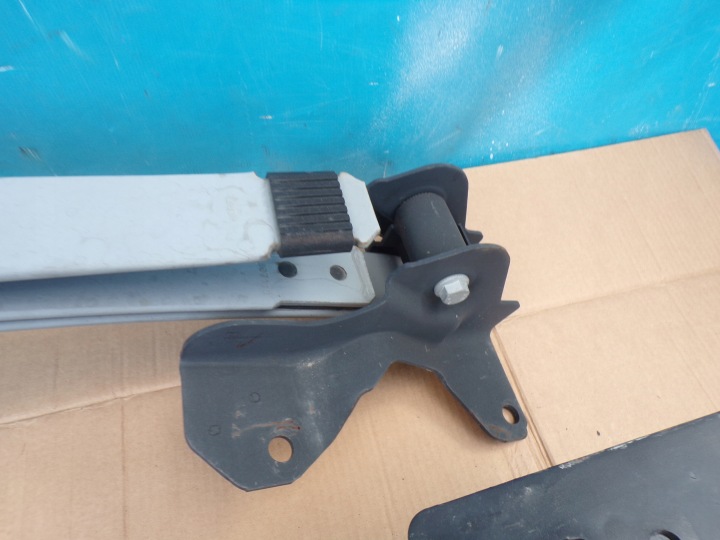 MASTER 3 I 4 MOVANO B 10- RESSORT 3 BALAIS NEUF AVEC LAPAMI VERS RAMOWCA 1SZTUKA