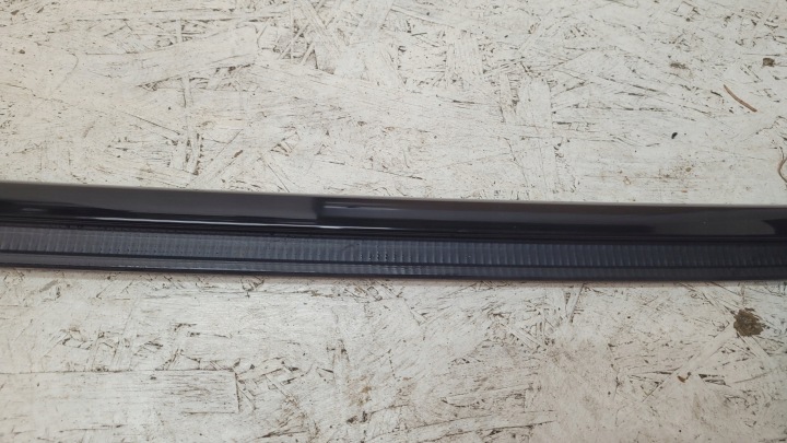 BMW 1 F40 MOULURE RACLOIR PORTES GAUCHE ARRIÈRE ARRIÈRE 7473999