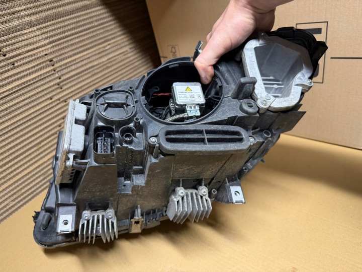 BMW 5 F10 F11 PHARE AVANT XÉNON EUROPE