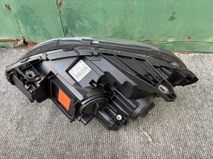 MERCEDES B CLASSE 246 W246 PHARE DROIT AVANT DROITE AVANT PROJECTEUR