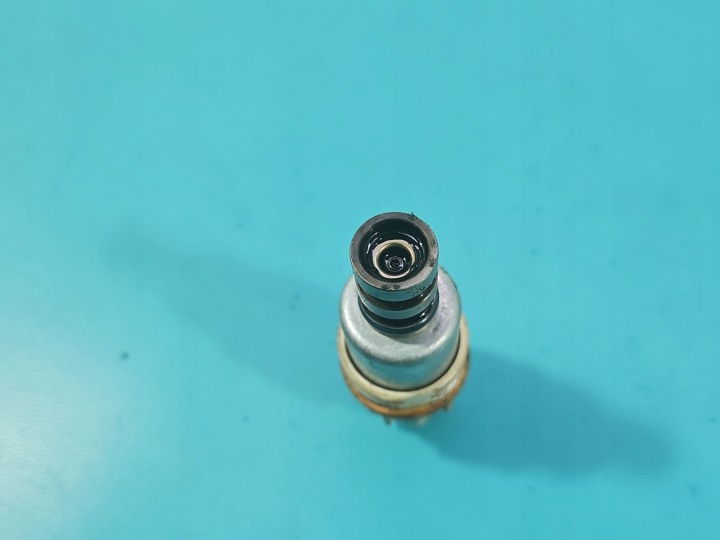 SOUPAPE PRESSION HUILES MERCEDES W246 A6511800315 2.1 CDI