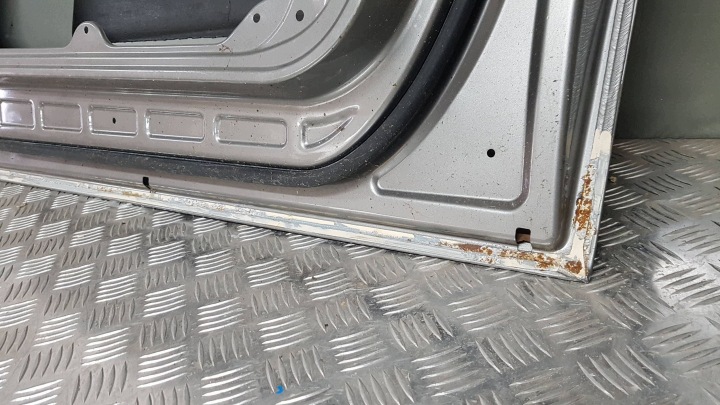 MERCEDES A CLASSE W169 5D PORTES DROIT AVANT 748