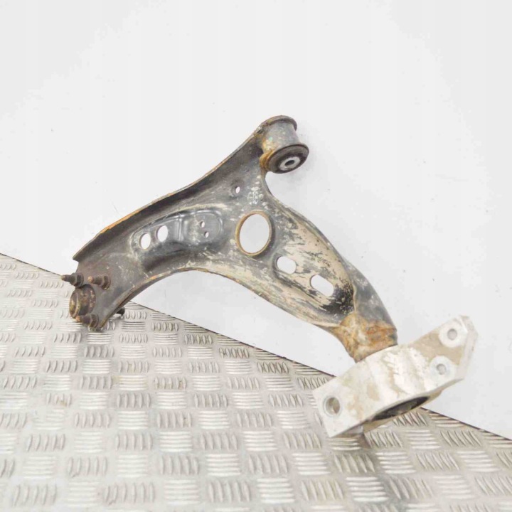 BRAS DE SUSPENSION INFÉRIEUR AVANT DROIT VW TIGUAN (5N_) 3C0199231E 3519424 2.0L 130KW
